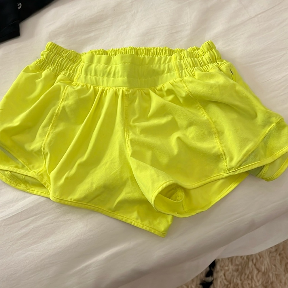 lululemon Electric Lemon Hotty Hots